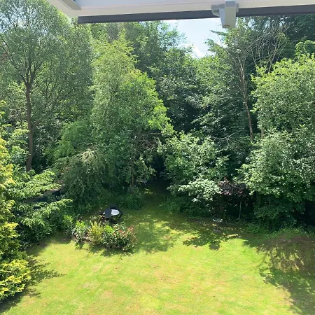 Sonniges Stadt-Apartment in ruhiger Parklage Bad Segeberg Exterior foto