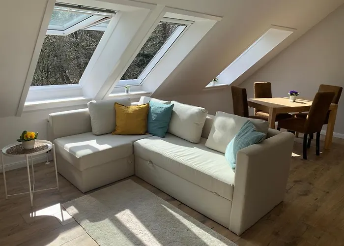 Sonniges Stadt-Apartment in ruhiger Parklage