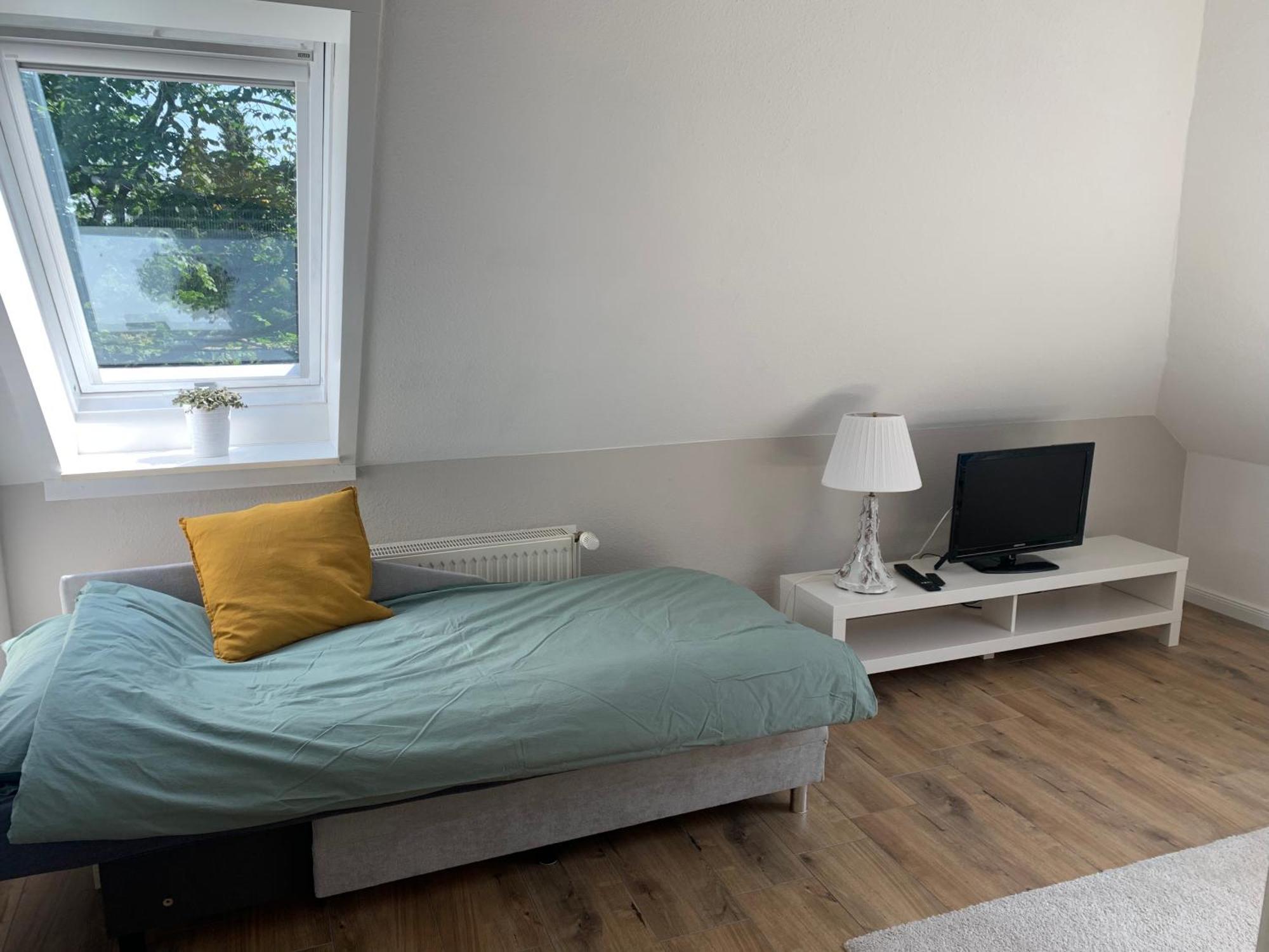Apartment Sonniges Stadt-apartment In Ruhiger Parklage *